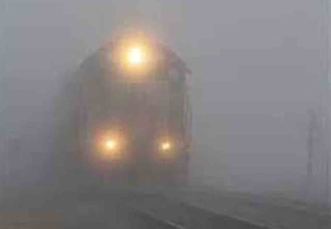 trains canceled due to Fog and winter