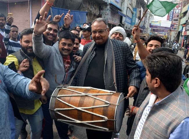 Tremendous joy among Congress workers on victory in three states