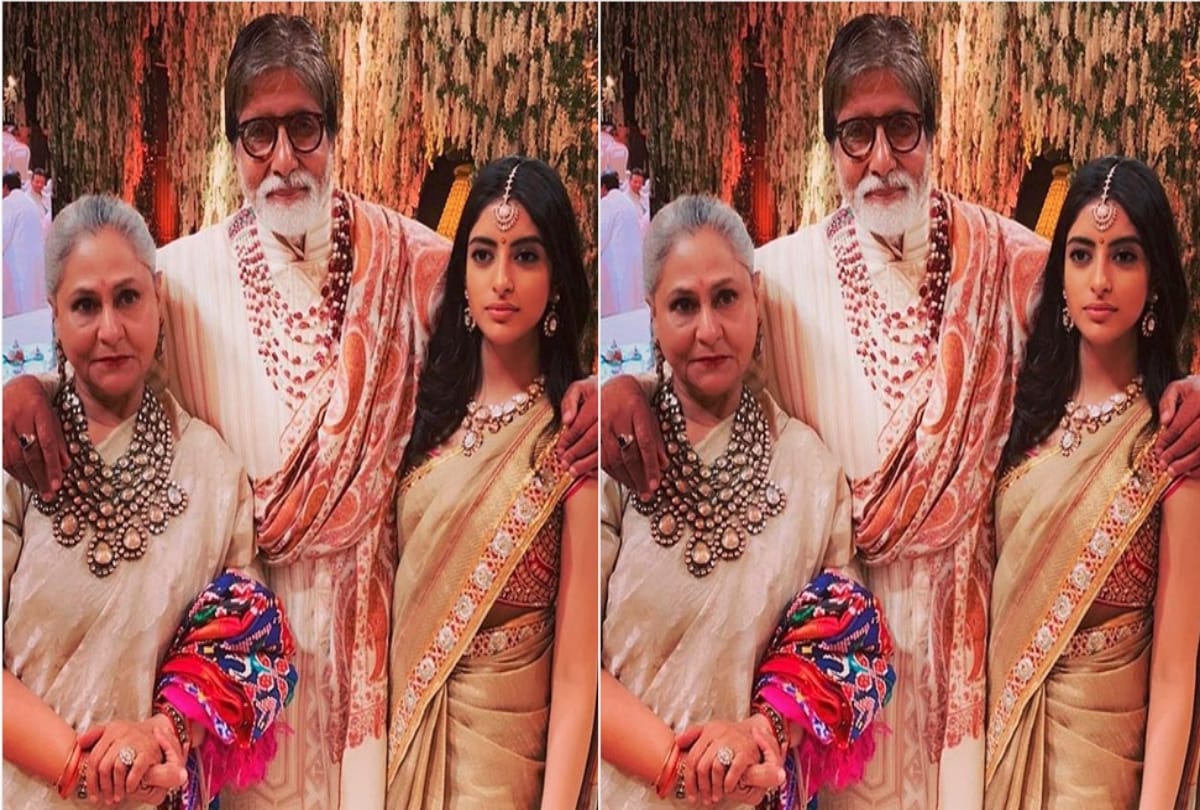 isha ambani wedding pics here with mother neeta ambani