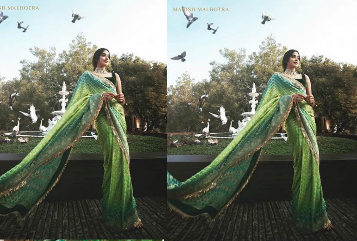 Janhvi Kapoor in this green saree will remind you of her mom