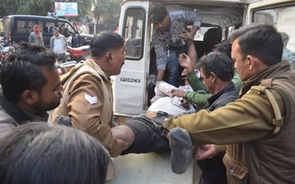 road accident in jaunpur four killed after truck hit auto
