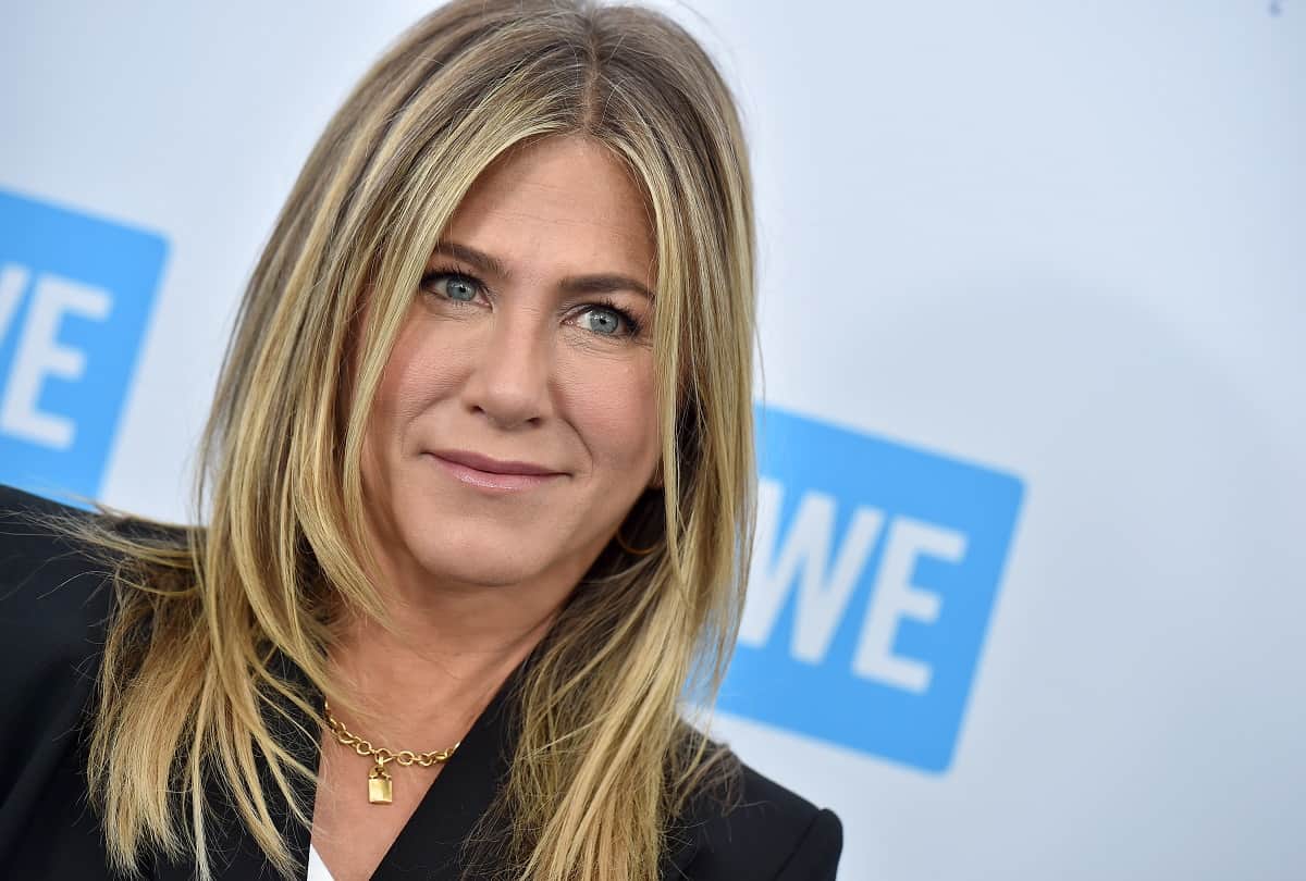 Jennifer Aniston Weird Habits Burning Questions News Strange Habit To Watch Tv