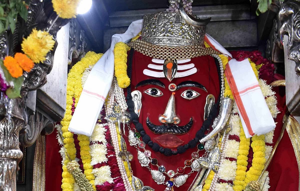 Kaal Bhairav Jayanti 2022 Recite Kaal Bhairav Chalisa Lyrics Hindi To Get Blessings Of Baba