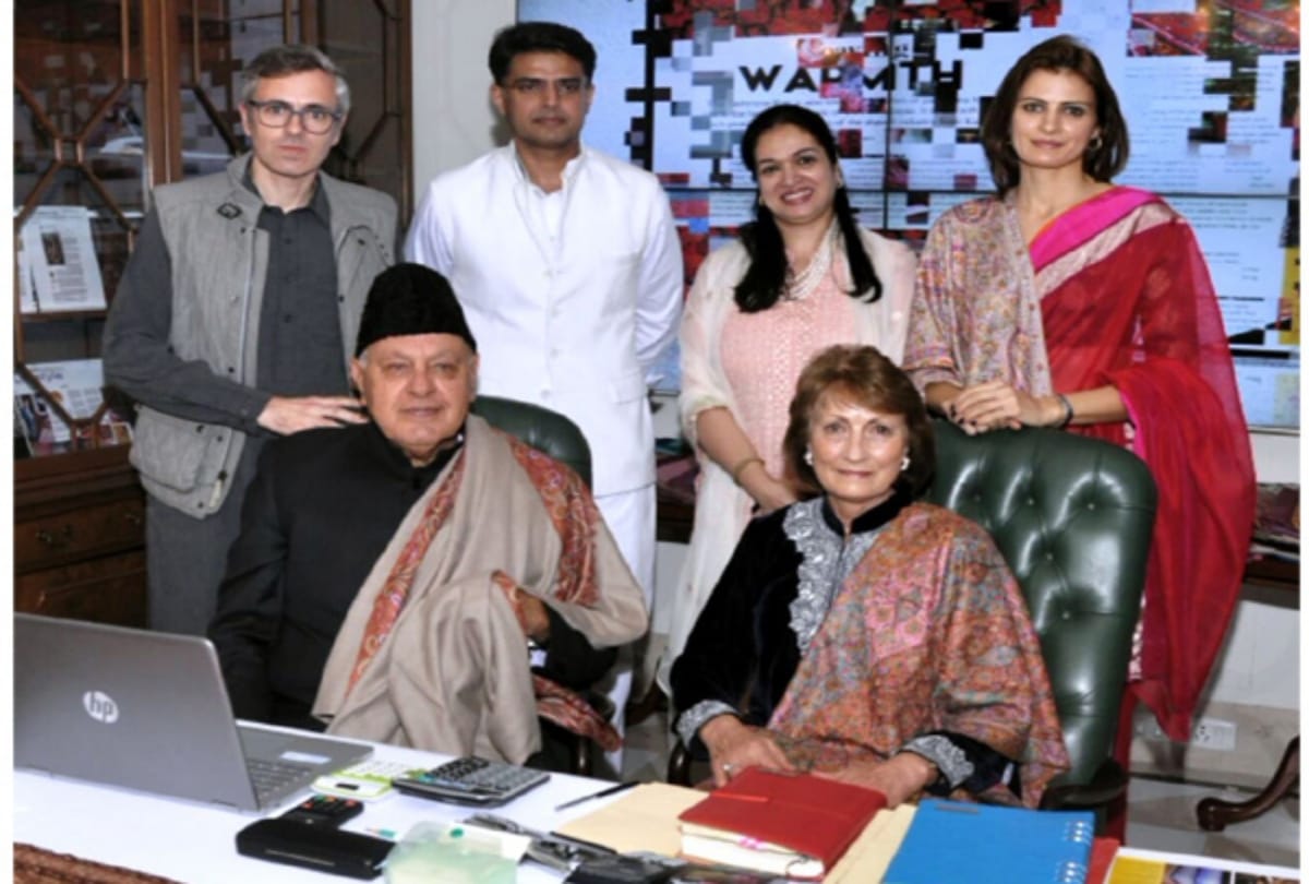 sachin pilot take oath in rajasthan for deputy chief minister post, son in law of farooq abdullah