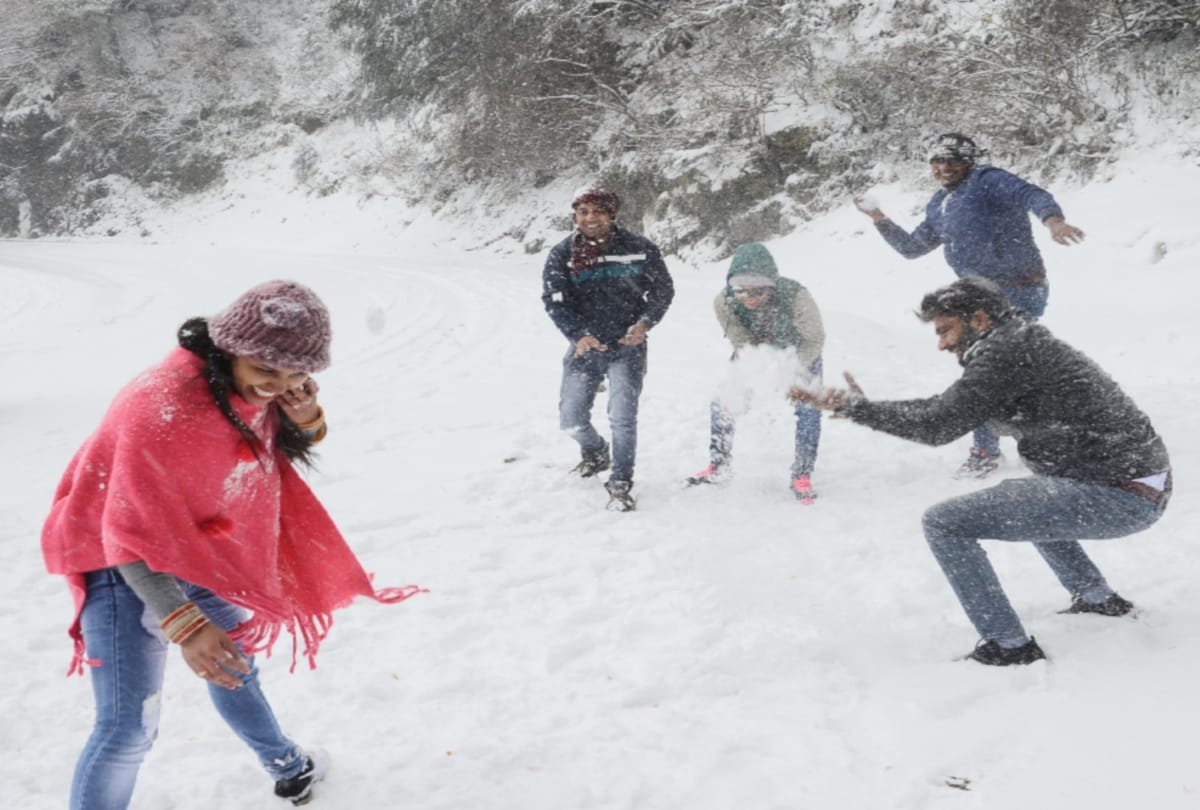 Toy Train on Kalka Shimla Heritage Track, Christmas and New Year Special Tour Package