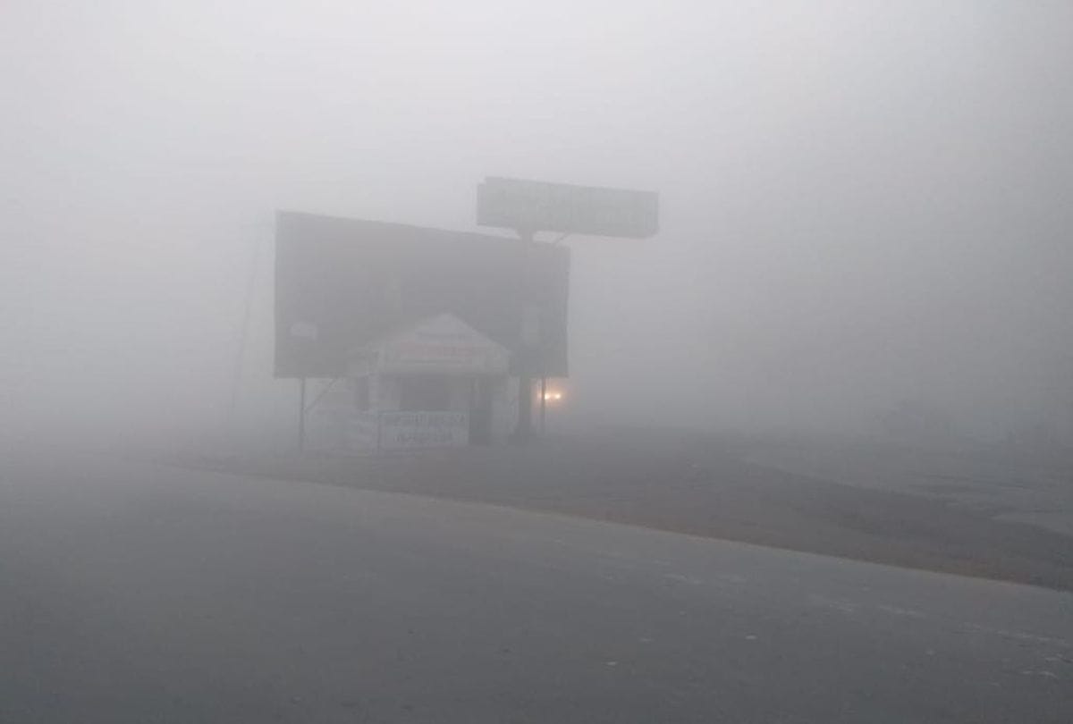 Weather Forecast heavy fog in agra