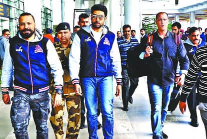 Actor Abhishek Bachchan reached in Chandigarh for Pro kabaddi league match