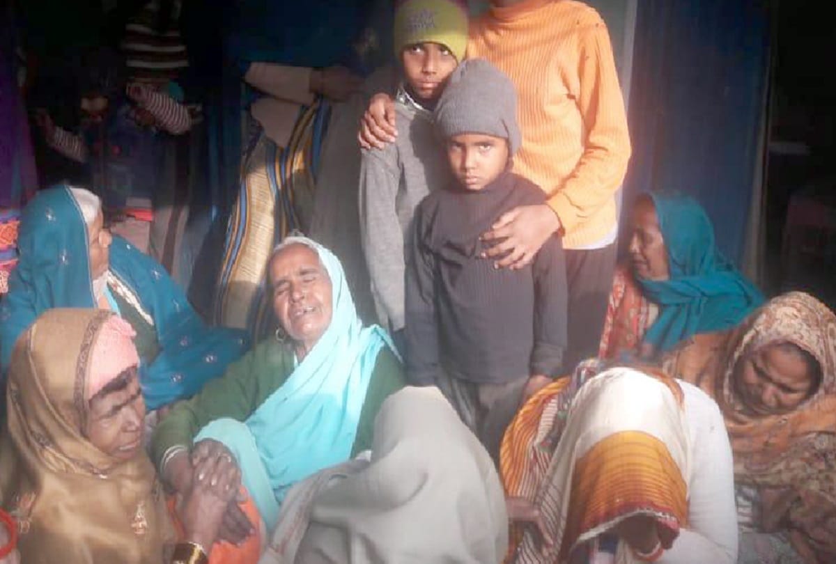 Bijnor, five killed in road accident in uttar pradesh, and two injured