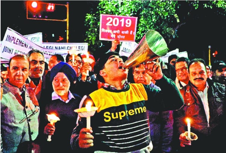 Vendors Protest and Candal March in Chandigarh Sector 17 Plaza