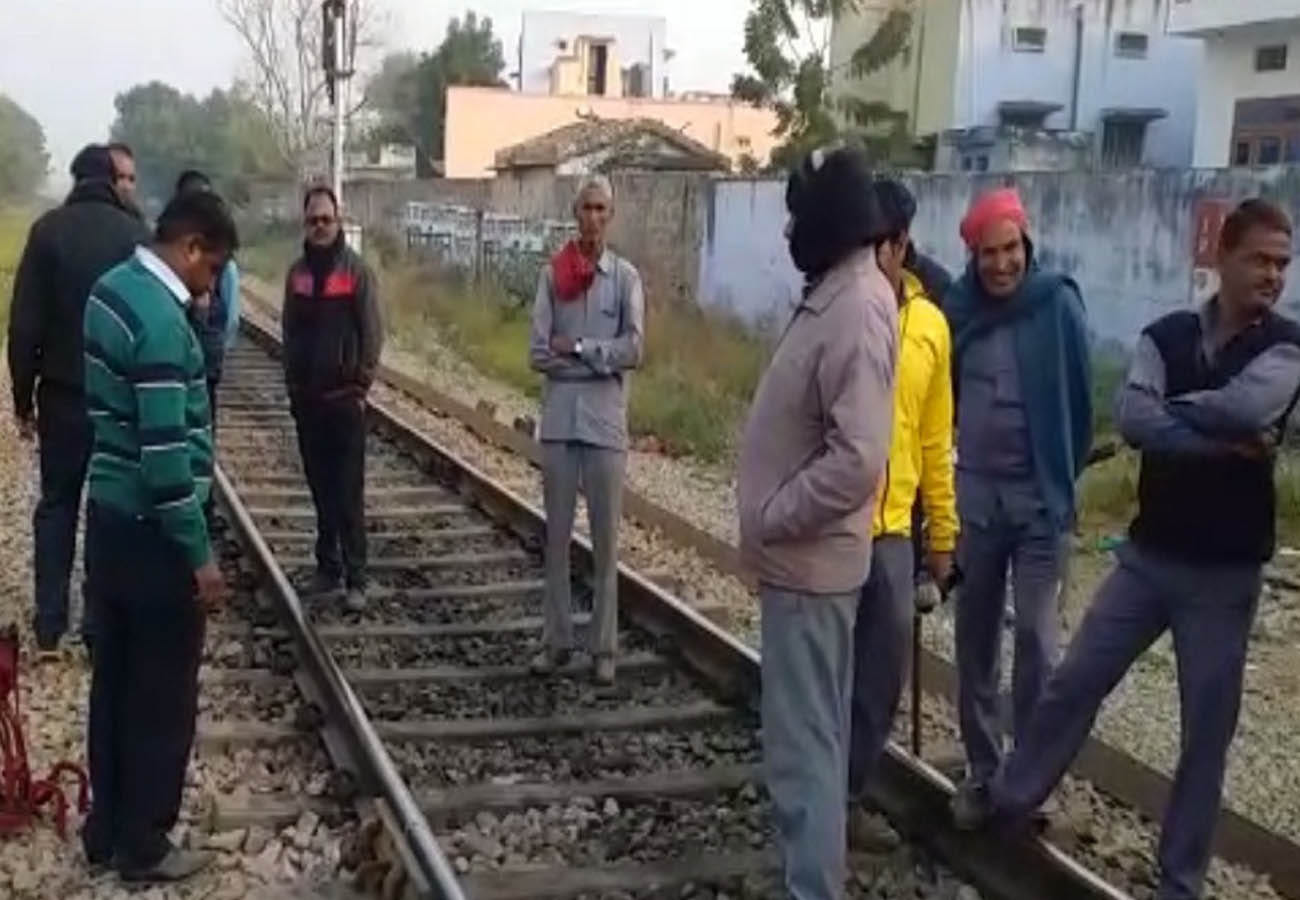 ShramShakti express train passes through broken track