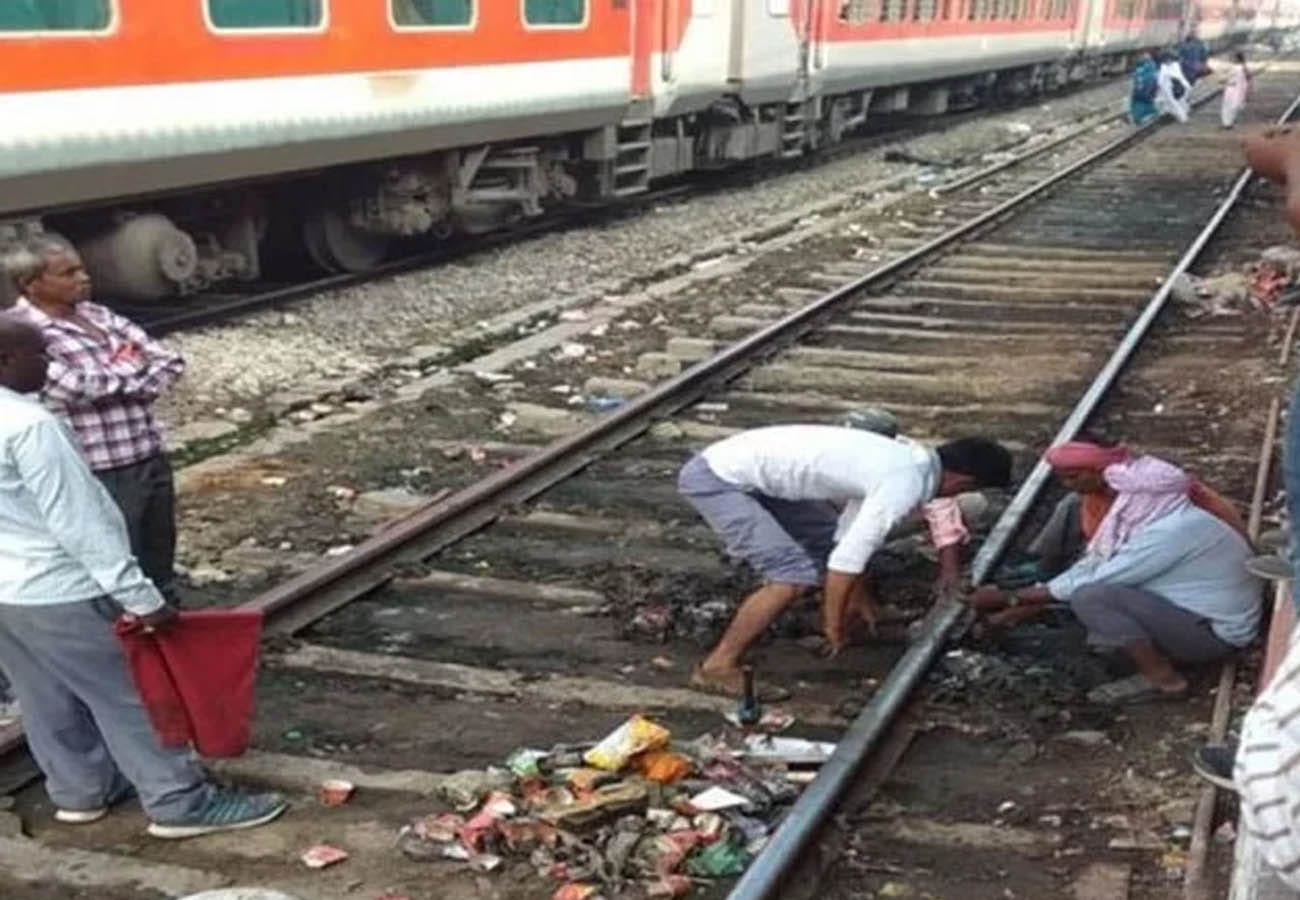 ShramShakti express train passes through broken track