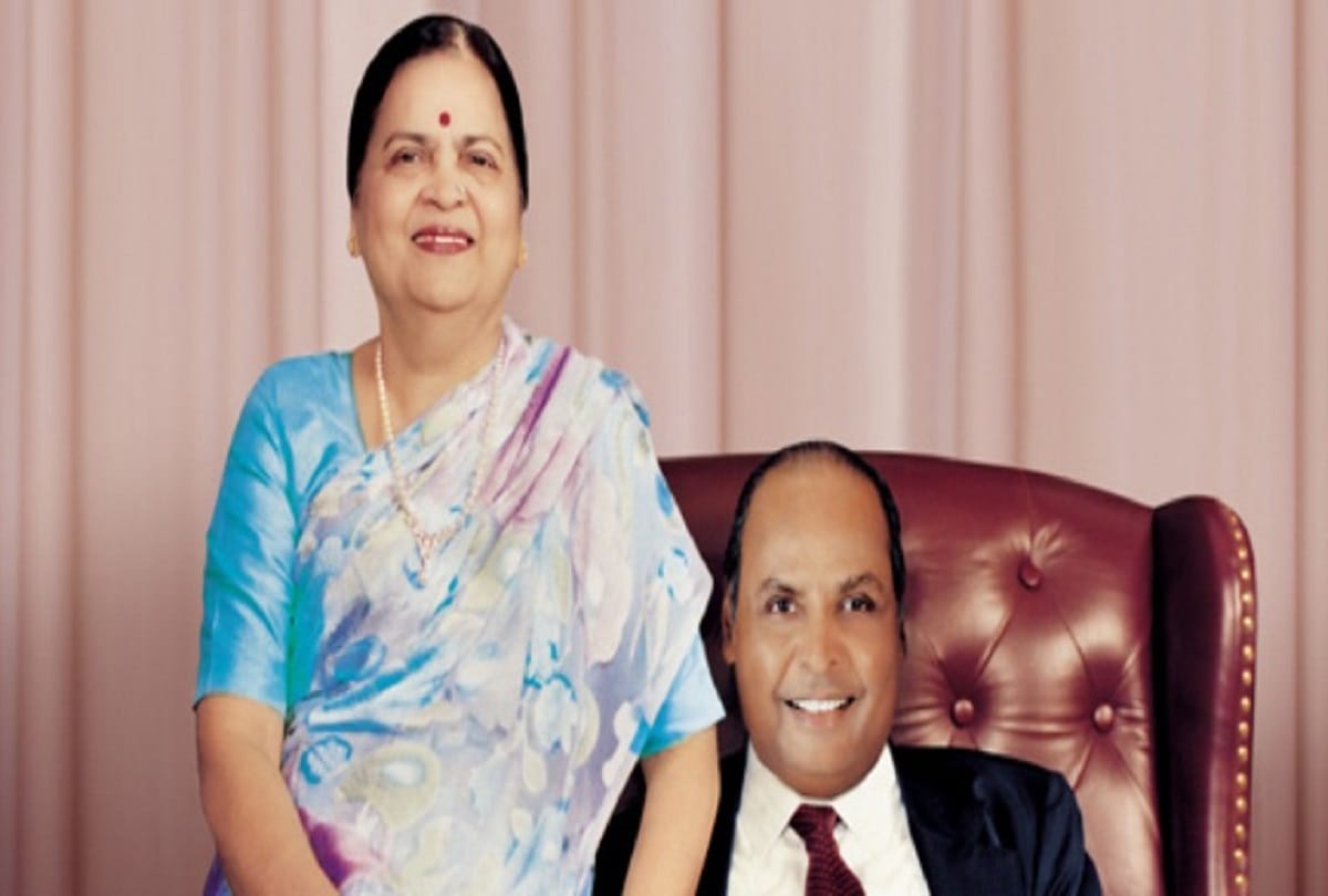 Sometimes Dhirubhai Ambani had work for 300 rupees on a petrol pump