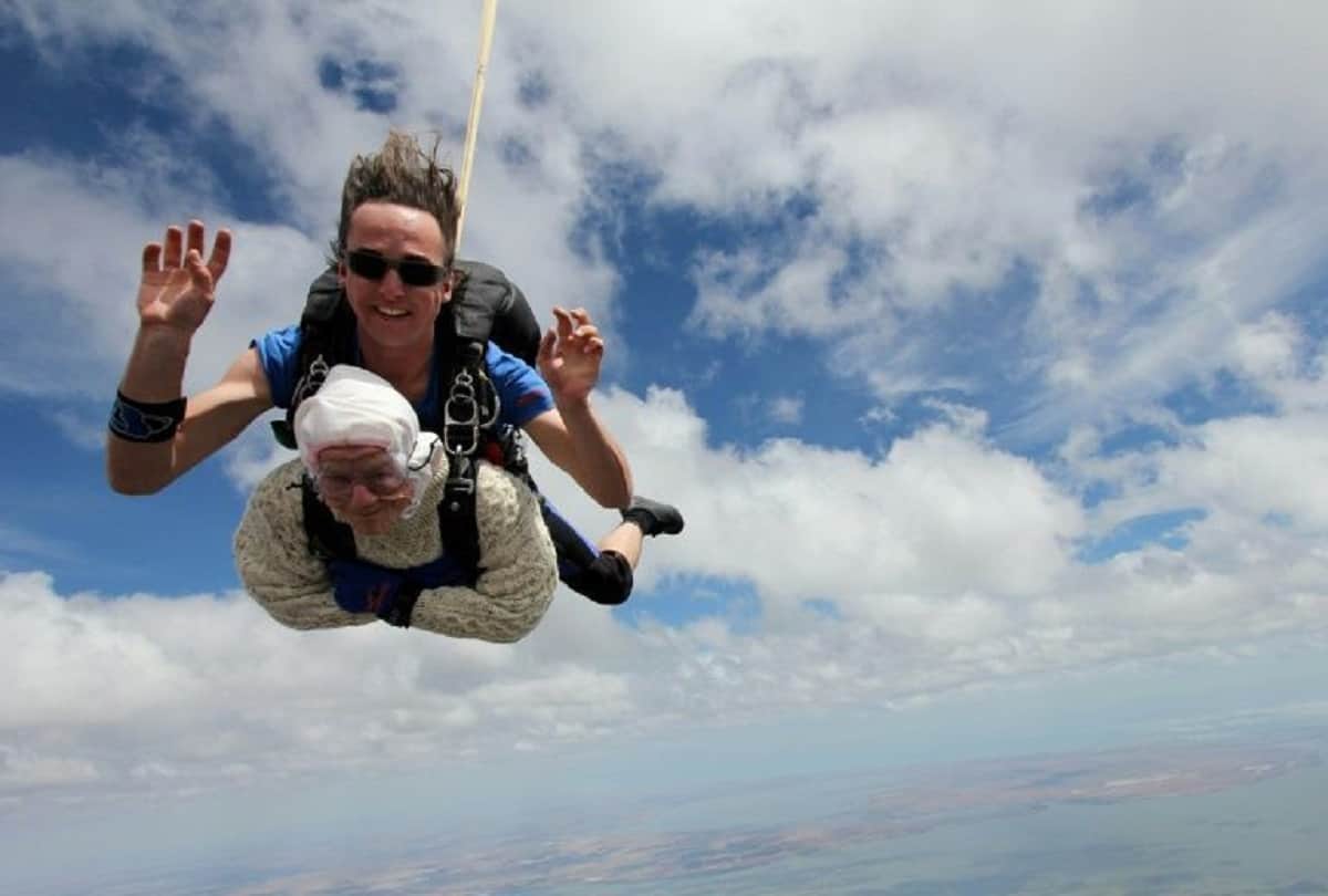 102 year old woman breaks and set a new record for world's oldest skydiver