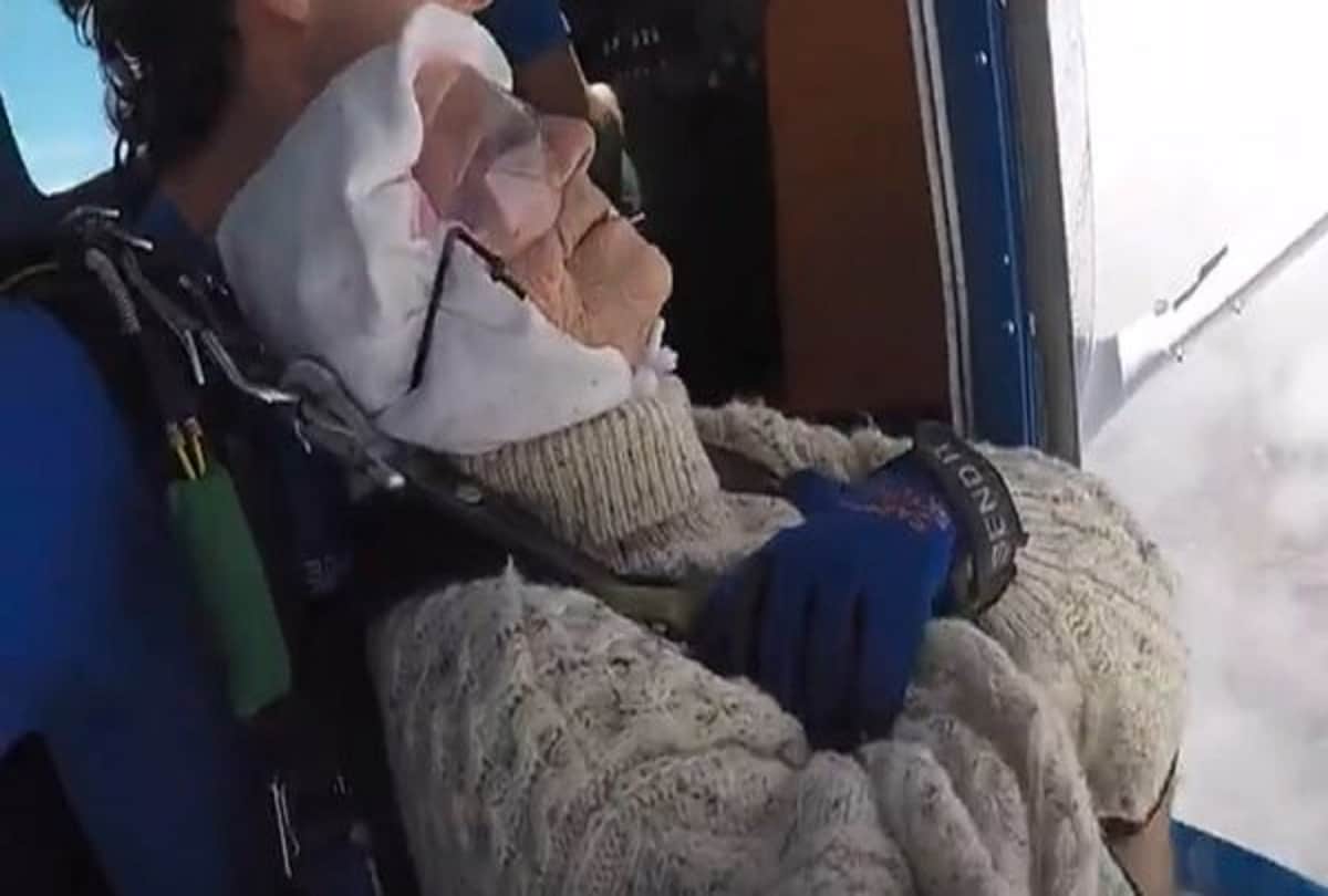 102 year old woman breaks and set a new record for world's oldest skydiver