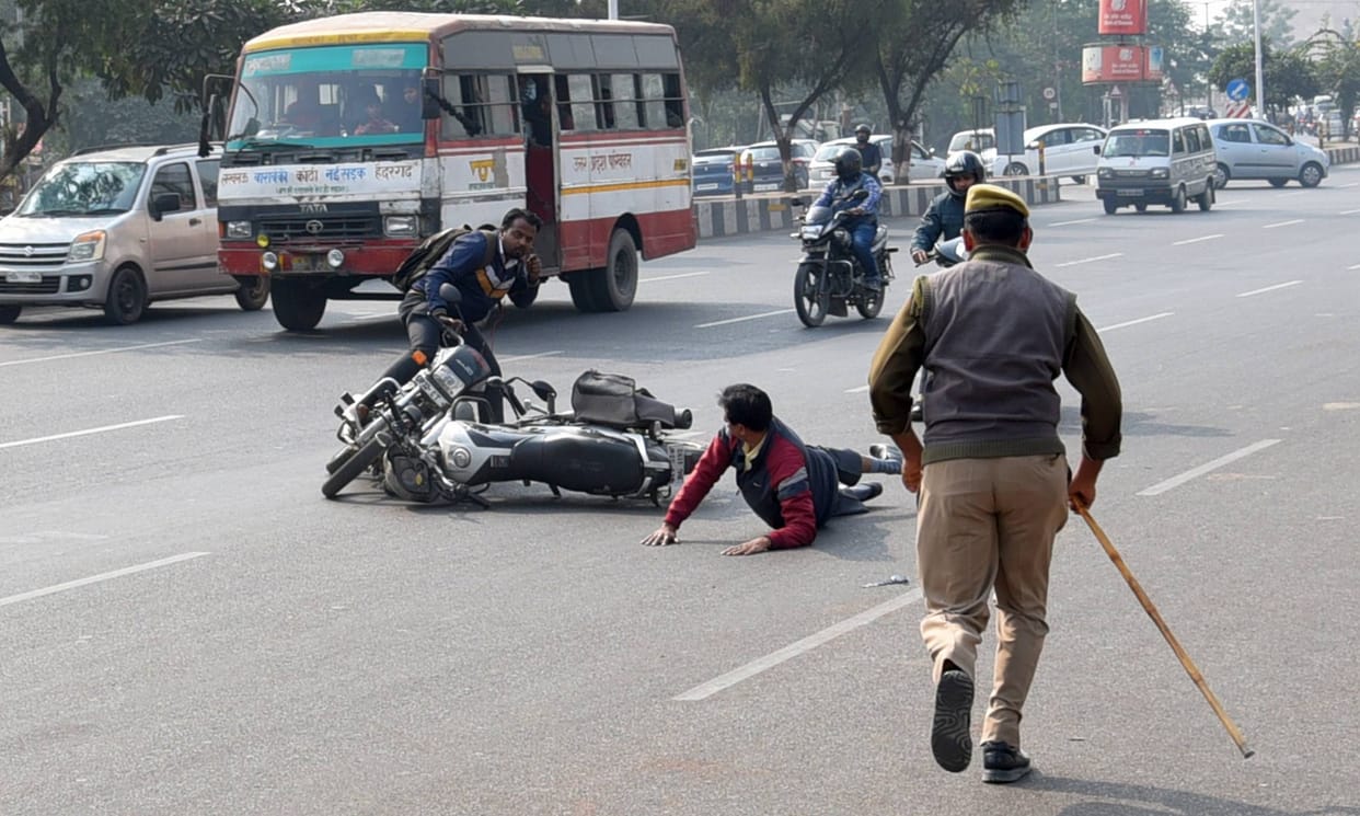 police checking done at fun mall lucknow