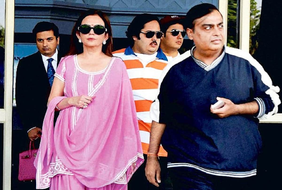Isha Ambani's father Mukesh Ambani and grandfather Dhirubhai Ambani marriage story