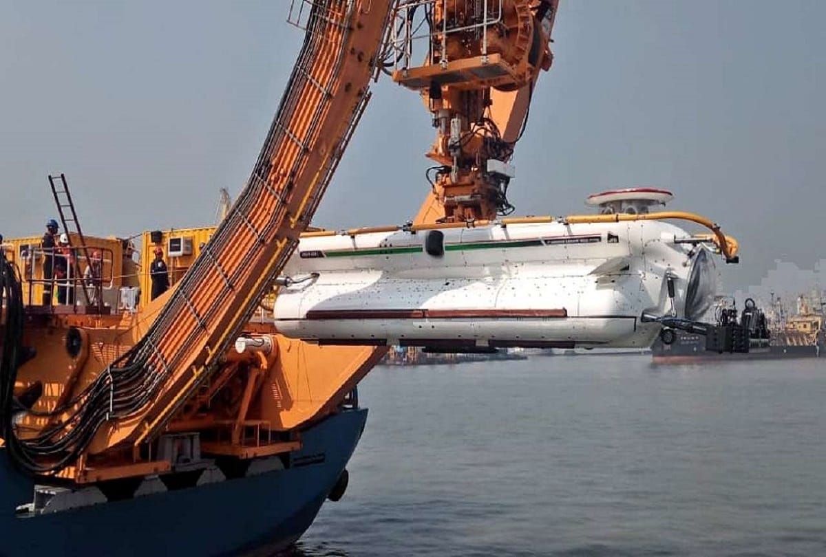 Deep Submergence rescue vehicle purchased from UK inducts in Indian Navy