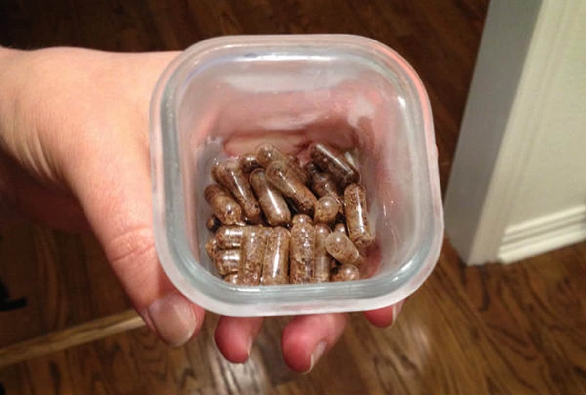 Woman Earns 7.5 Lakhs Rs. a Year from Medical Waste Placenta, Making Many Products