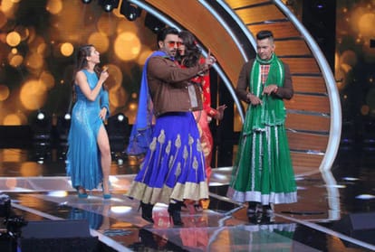 Ranveer Singh ghaghra and high heels viral on social media