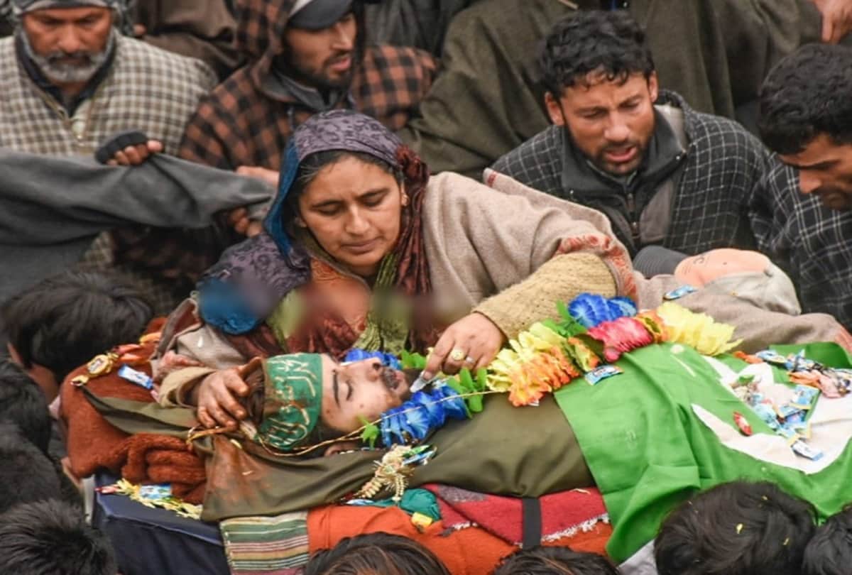 Shahid Kapoor film Haider co star Saqib Bilal Sheikh killed in encounter Lashkar e Taiba