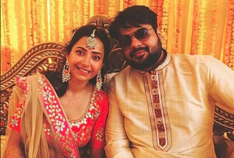 shweta basu prasad ready to get married with rohit mittal today look at her mehendi photos