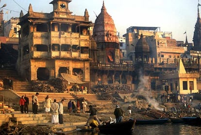 In UP,  Ganga is getting polluted like this, four hundred tons of ash is being flowed every year