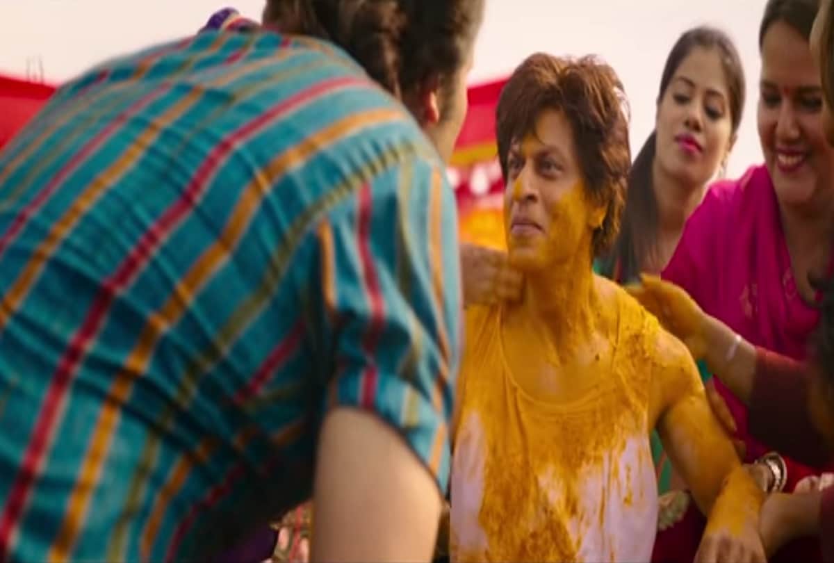 Bollywood, See of Meerut's PVS Mall and Ghanta ghar Shahrukh Khan's Zero movie in shooting