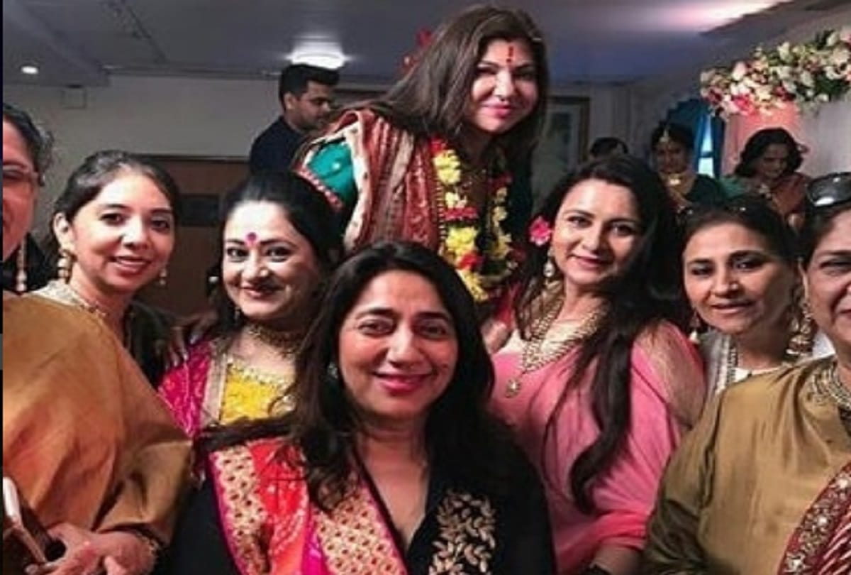 alka yagnik daughter syesha gets married with boyfriend