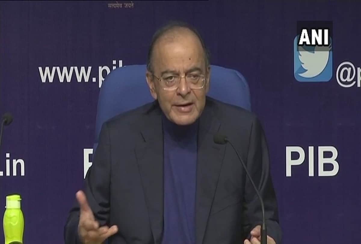 only 6 finance minister has commerce degree who has presented budget in 70 years