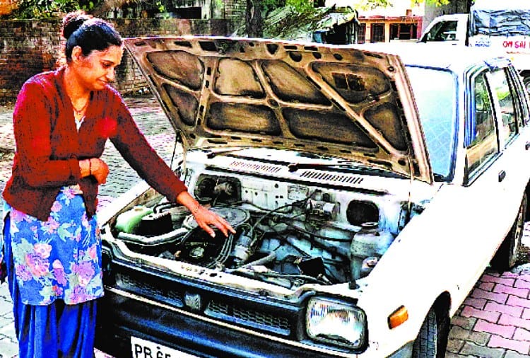 13 Cars Battery Robbed in Chandigarh
