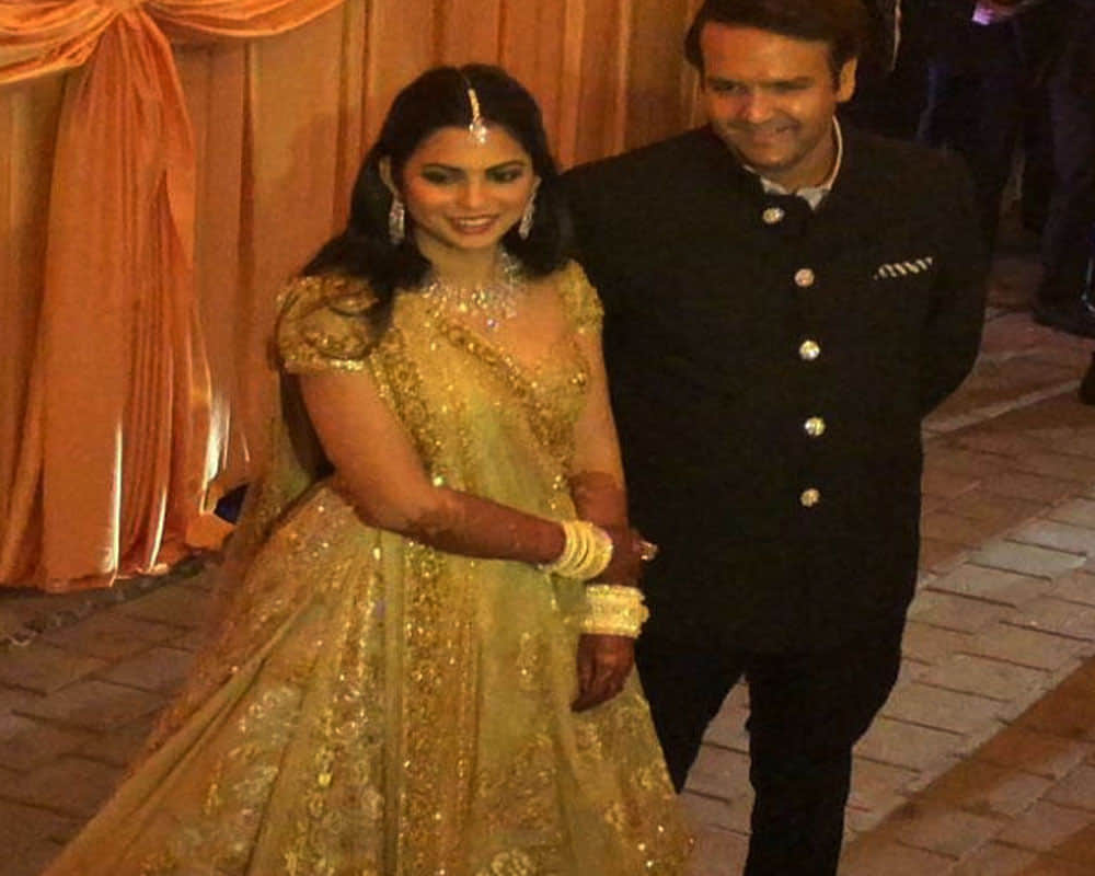 Isha Ambani Anand Piramal reception Shloka mehta stuns is a pink and red lehenga