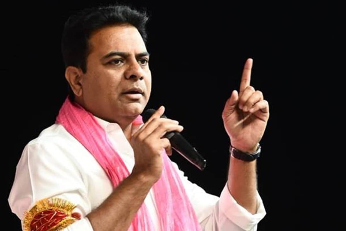 K Chandrasekhar Rao appoints KT Rama Rao as working president of TRS