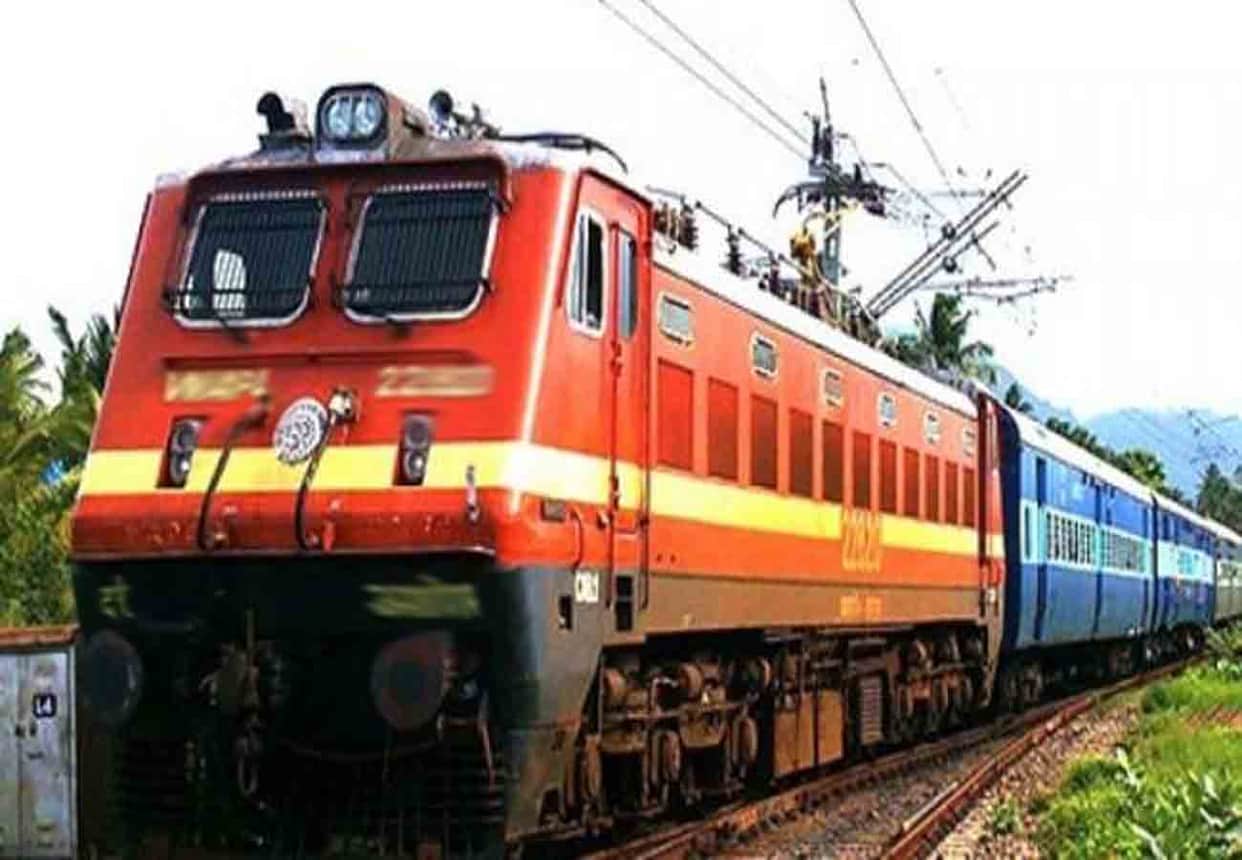 sarkari job Southern Railway Recruitment posts 853 know how to apply sarkari naukri