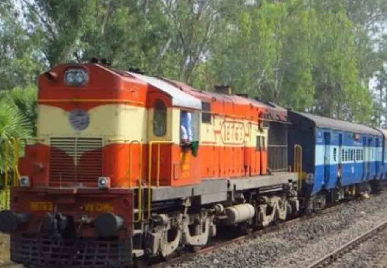20 trains canceled due to fog