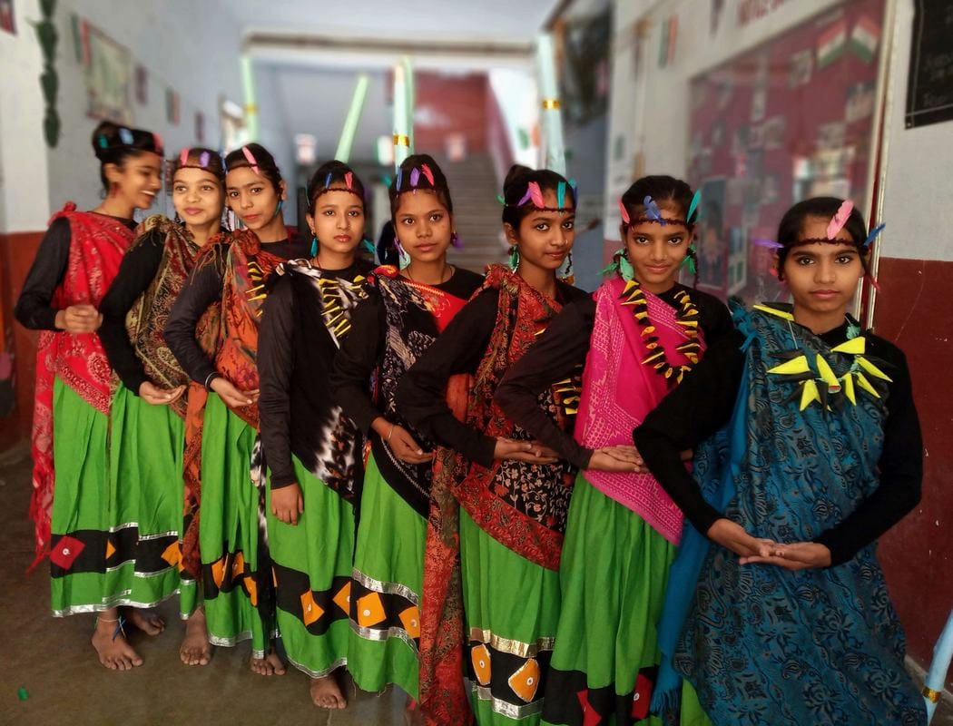 Varanasi school students perfomenace for nri summit