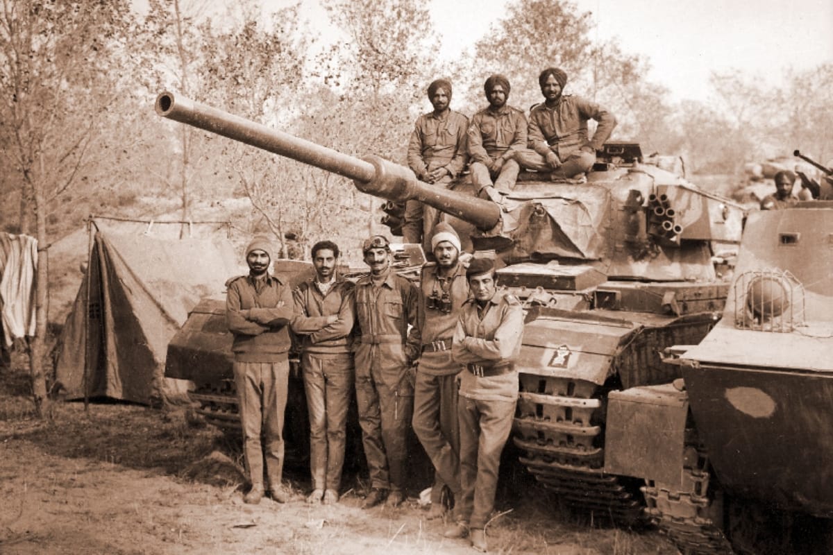 1971 Indo Pak war, Lieutenant Arun Khetarpal from 17 Poona Horse regiment created history
