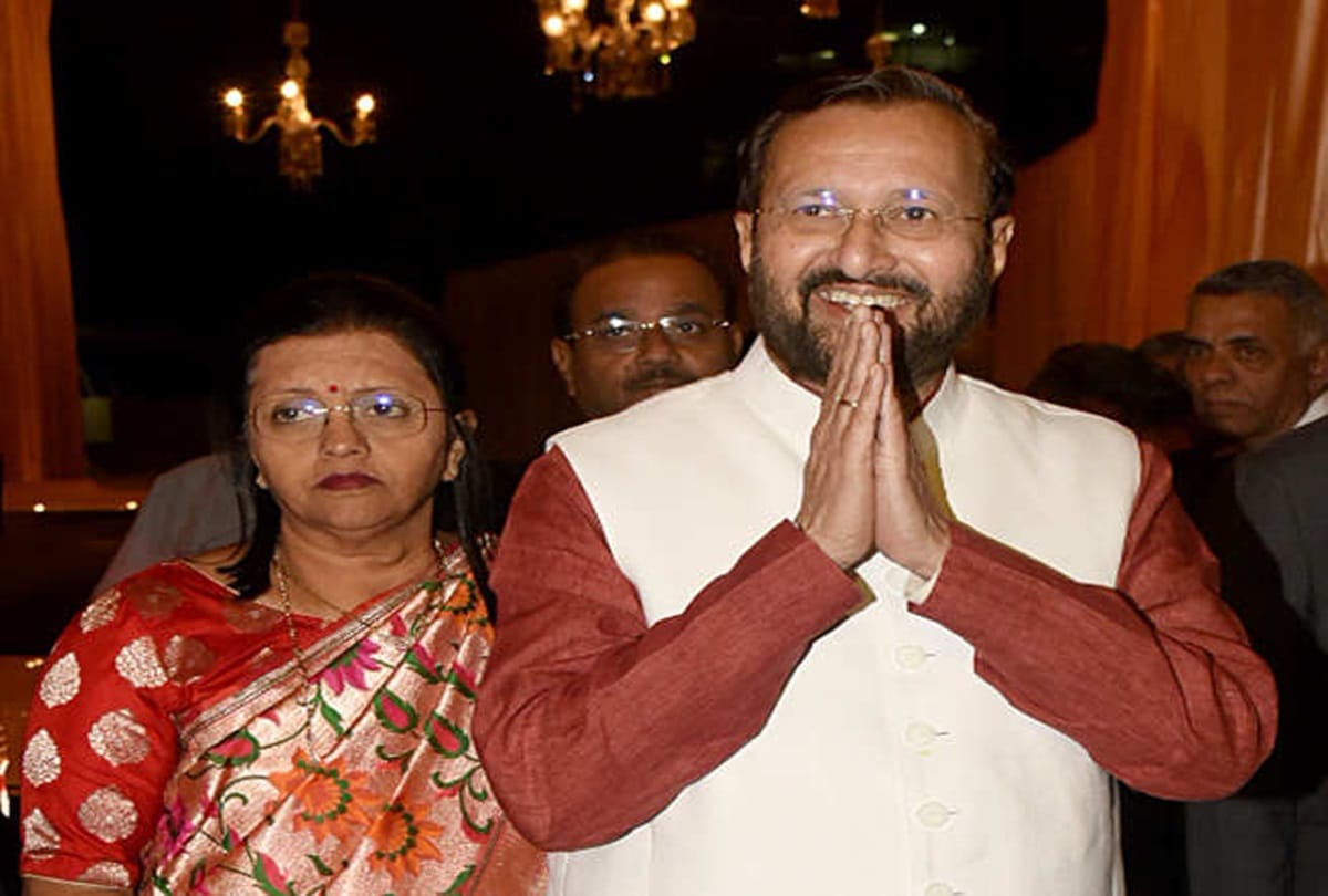 Isha Ambani and Anand Piramal wedding reception in Mumbai politicians Attends See pictures