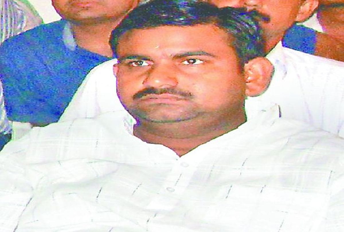 BJP MLA wrote a letter to DM agra for  favor of land mafia