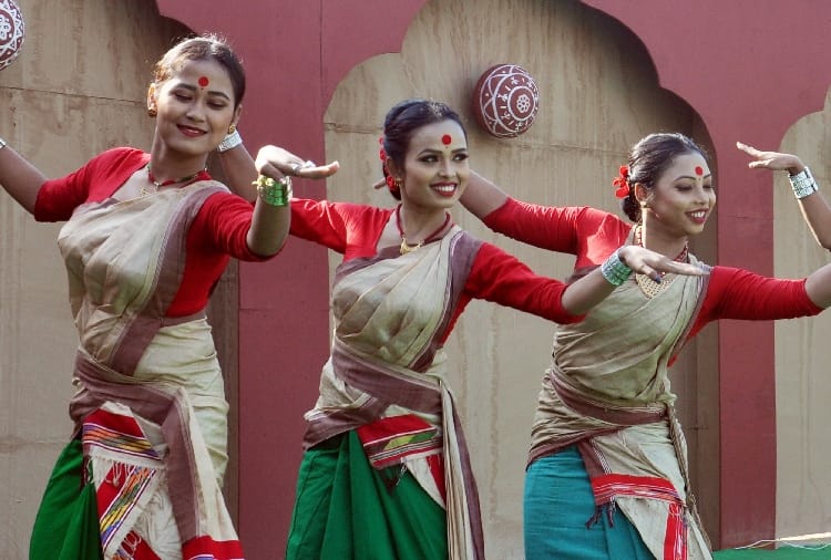 Chandigarh Performances by artists from several state in International Geeta Festival