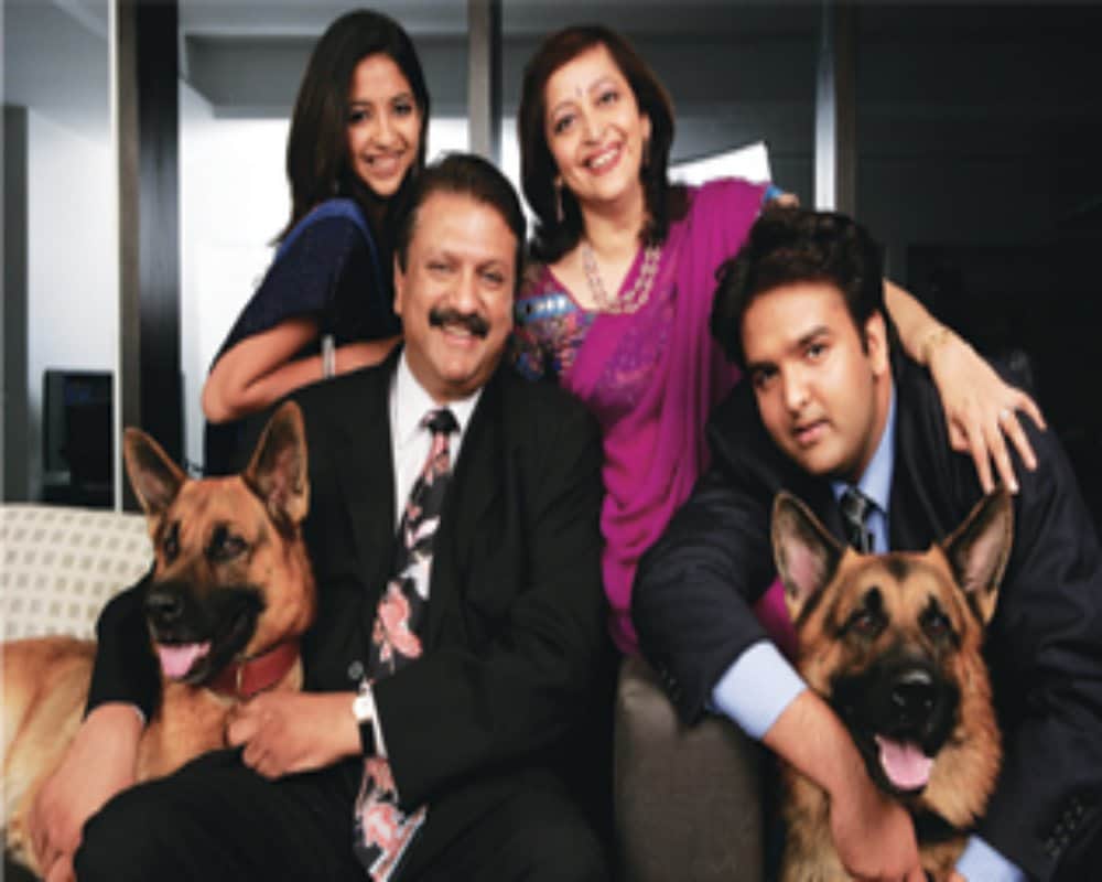 Know about everything Isha Ambani's In-Laws and anand piramal family