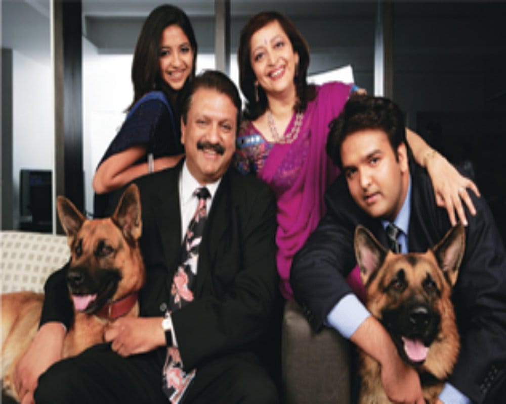 Know about everything Isha Ambani's In-Laws and anand piramal family