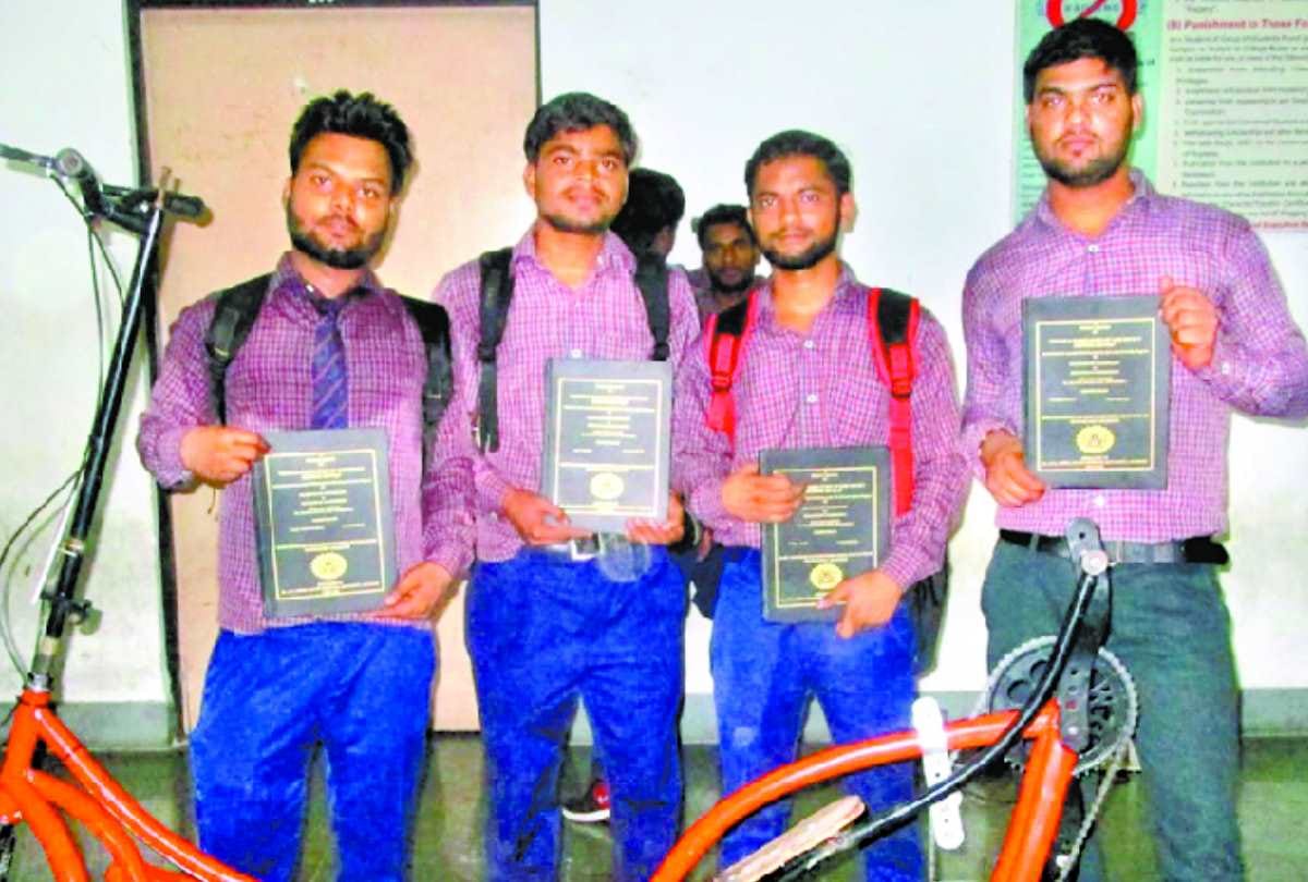 B.Tech students made bicycle for elderly people