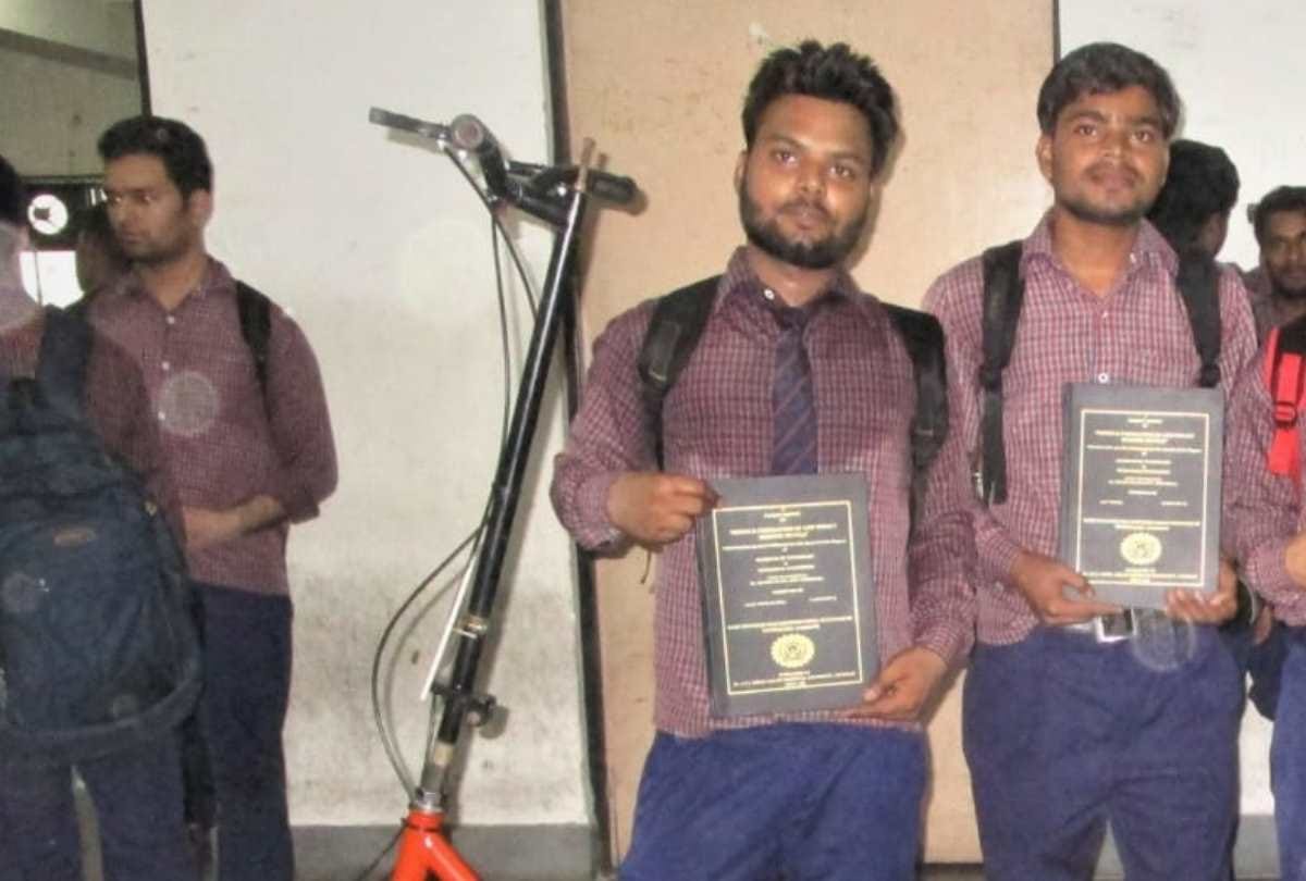 B.Tech students made bicycle for elderly people
