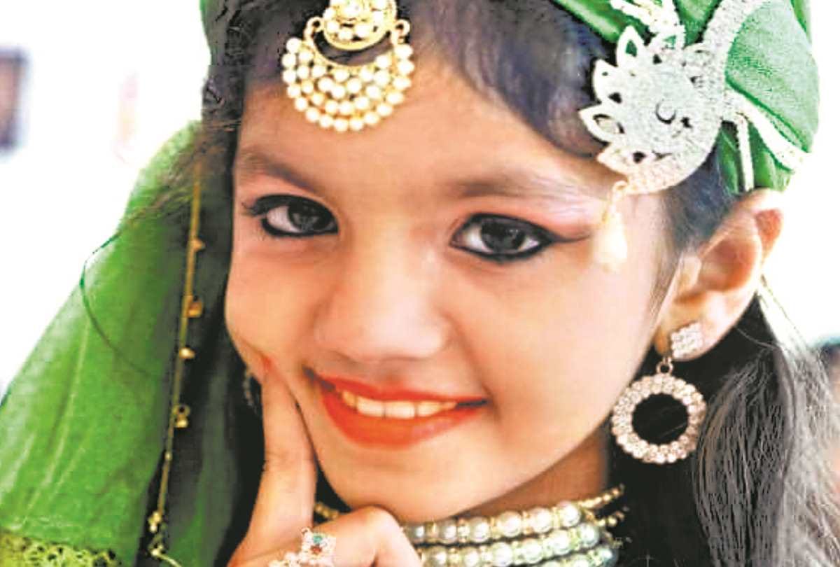 ginni has performed more than 700 hundred stage show