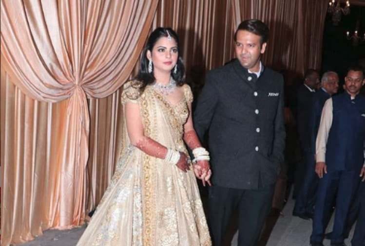 isha ambani wedding reception sunny deol to adnan sami reached at ambani party
