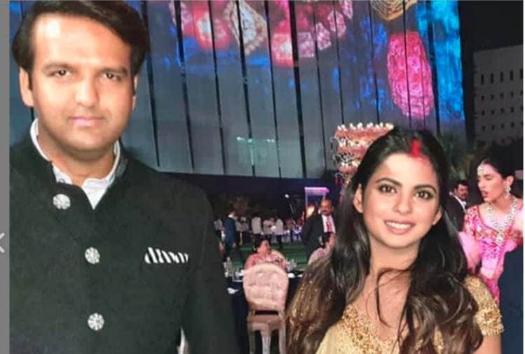 isha ambani wedding reception sunny deol to adnan sami reached at ambani party