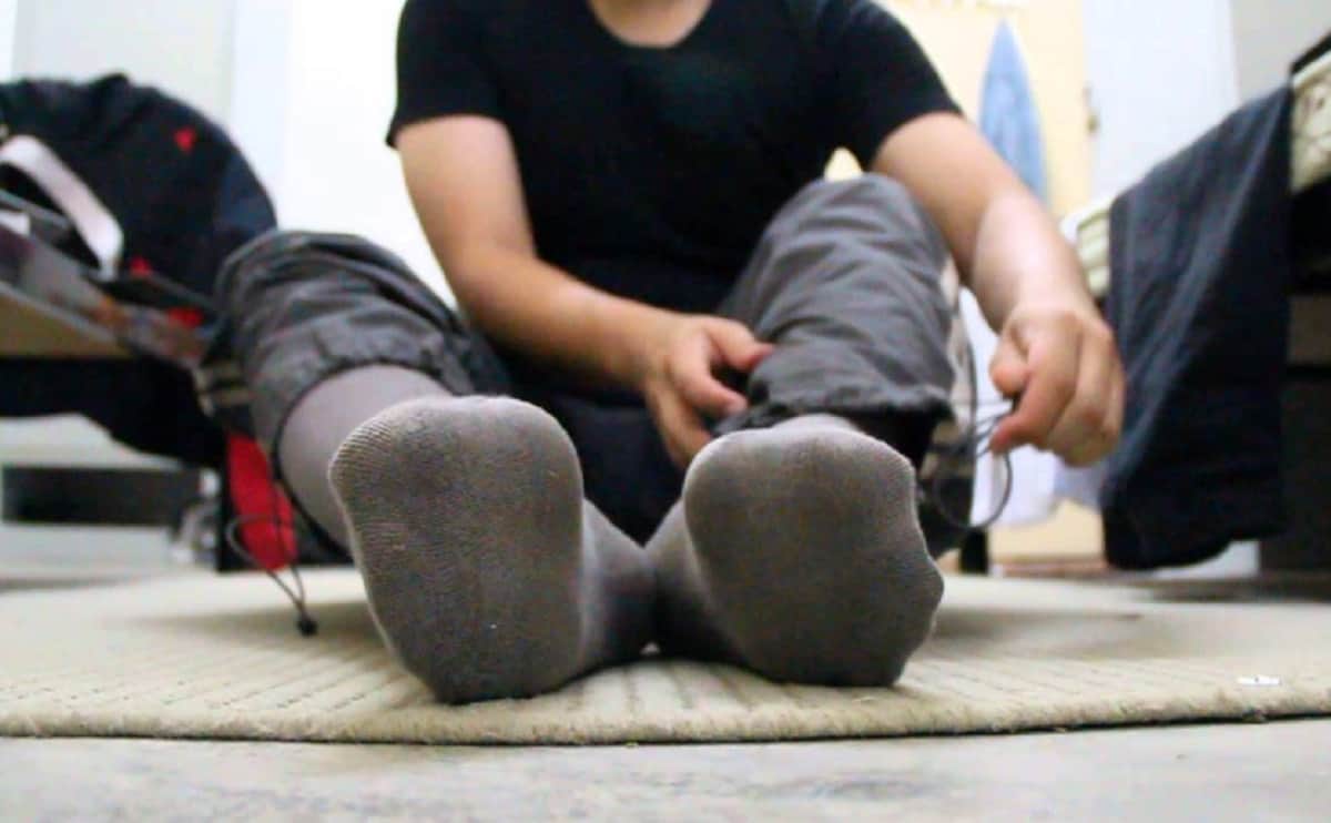 4 side effects of wearing socks in summer