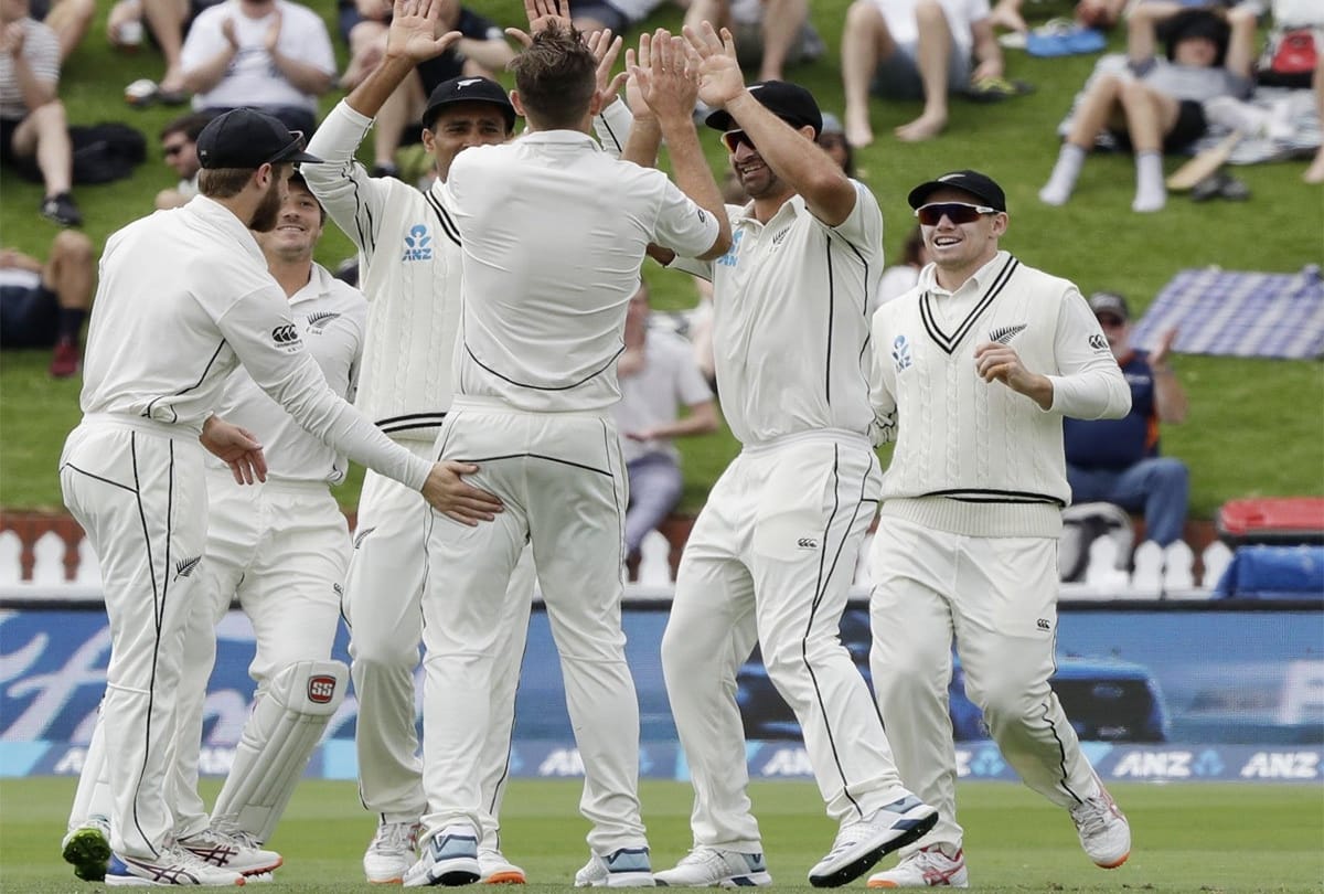 Match report and scorecard of day, First test of New Zealand vs Sri Lanka from Wellington
