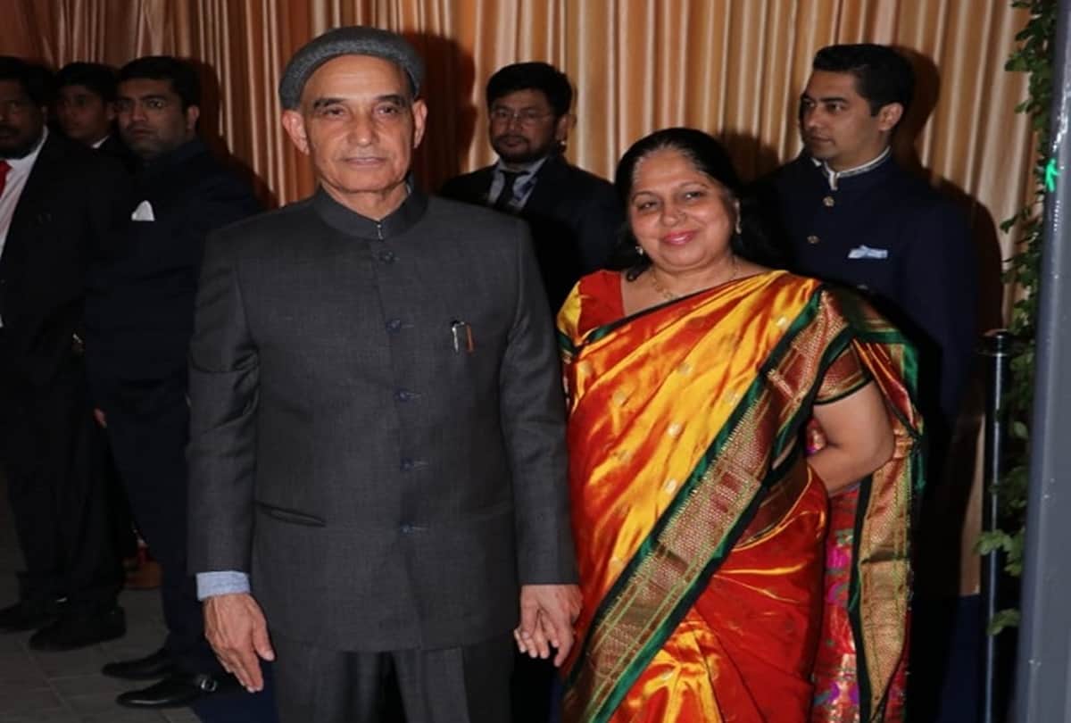 Isha Ambani and Anand Piramal wedding reception in Mumbai politicians Attends See pictures