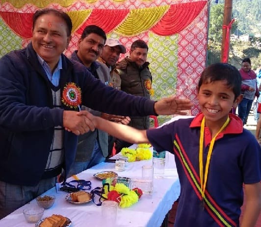 The children showed the stamina in the Maha Kumbh